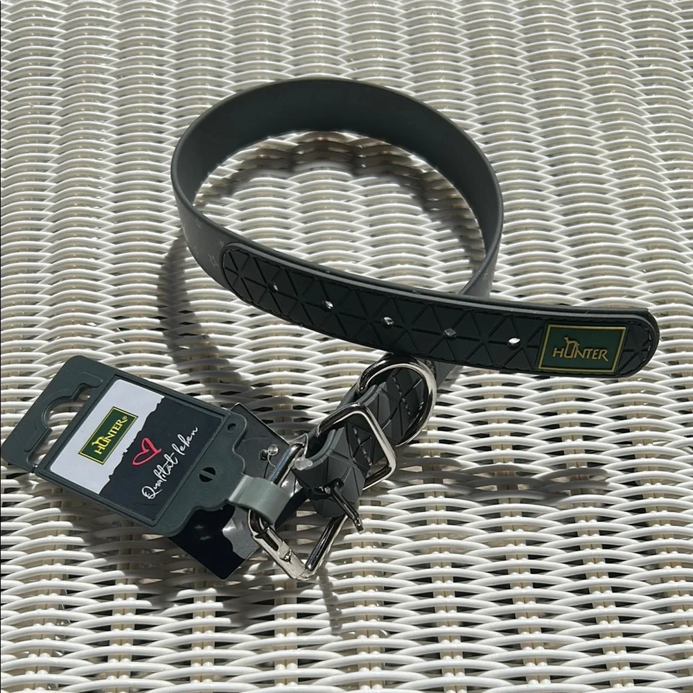 Hunter Black Dog Collar Size M 37-46